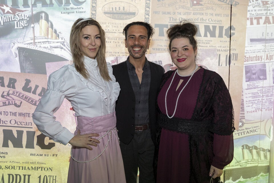 Simone Lugner mit Danilo Campisi und Schwester Sonja.