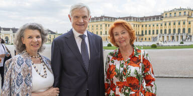 Christine Zach, Elmayer und Klingohr.&nbsp;