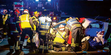 Fl&uuml;chtiger Todeslenker kam mit Anwalt zur Polizei