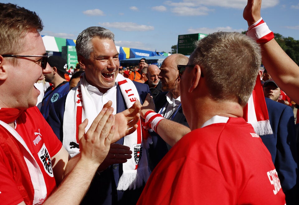 Nehammer Berlin Fans