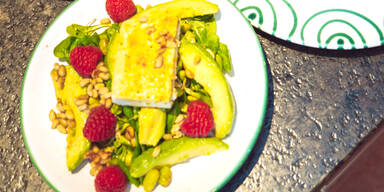 Herbstsalat mit gebackenem Ziegenkäse