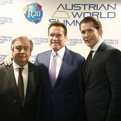 Arnie im Wiener Bundeskanzleramt