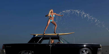 Scharfe Autowäsche als Kalender