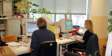 &Ouml;sterreicher arbeiten lange