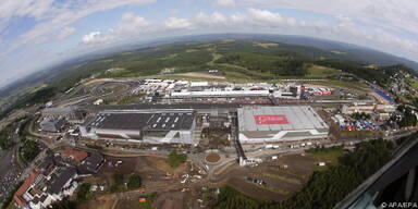 &Ouml;sterreicher mischen auch neben der Rennstrecke mit