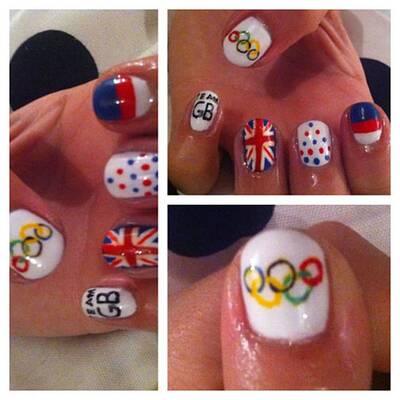 Nägel in Landesflaggen