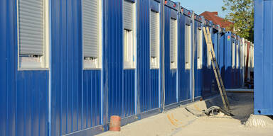 Streit um nächtliche Flüchtlingsbetreuung