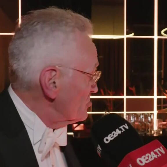 Wie viel kostet der Opernballabend für die Muchas?