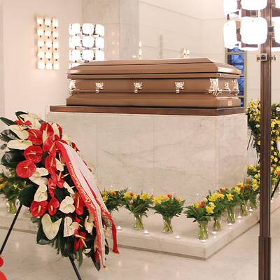 Die Aufbahrungshalle 2