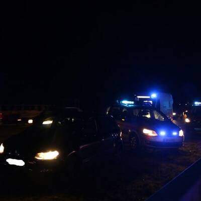 A2 nach schwerem Unfall gesperrt