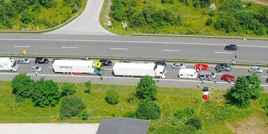 A2 nach LKW-Brand total gesperrt