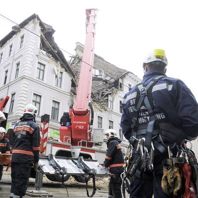 Wohnhaus in Wien nach Explosion eingestürzt