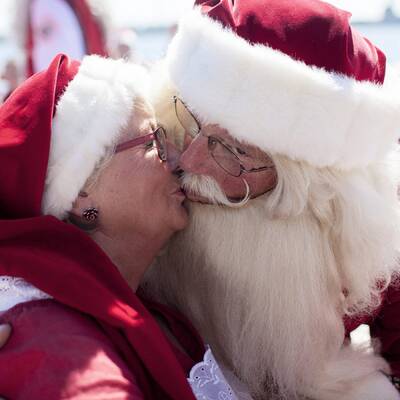 Weihnachtsmänner schwitzen in Dänemark