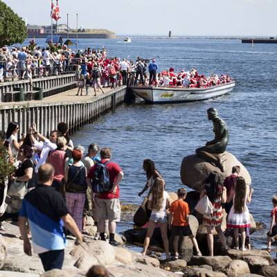 Weihnachtsmänner schwitzen in Dänemark