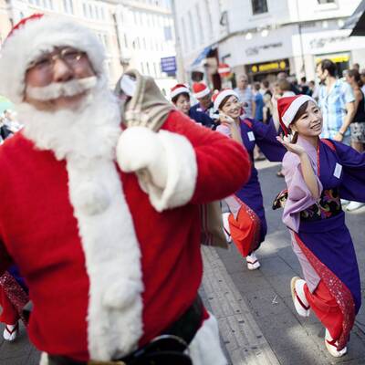 Weihnachtsmänner schwitzen in Dänemark