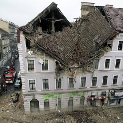 Wohnhaus in Wien nach Explosion eingestürzt
