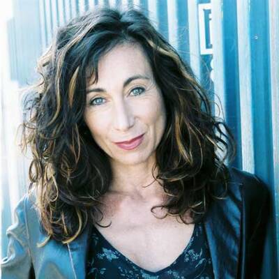 Sandra Cervik, Josefstadt-Schauspielerin