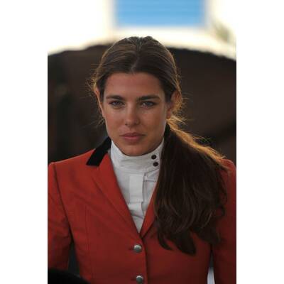 Charlotte Casiraghi und Athina Onassis nahmen an Reit-Turnier teil.