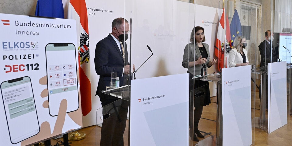 Gewalt gegen Frauen: Notruf-App geht online