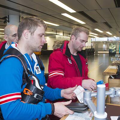 Abflug der ÖOC-Stars nach Sotschi