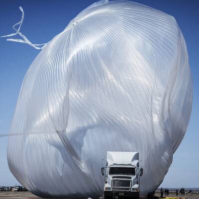 Wegen Windes wurde Baumgartners Sprung abgebrochen.
