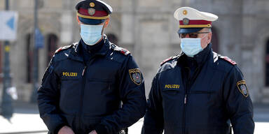 Auch Polizisten ab sofort mit Mundschutz unterwegs