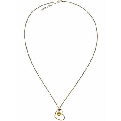 Star Style: Emma Roberts