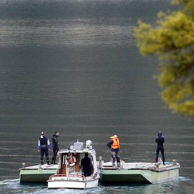 Hubschrauber in Tiroler Achensee gestürzt