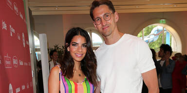 Rene Adler und Lilli Hollunder werden Eltern