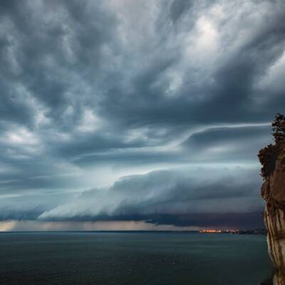 Gewaltige Gewitterwolken über Adria