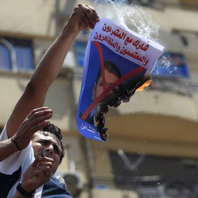 Demonstranten stürmten Zentrale von Muslimbruderschaft in Kairo