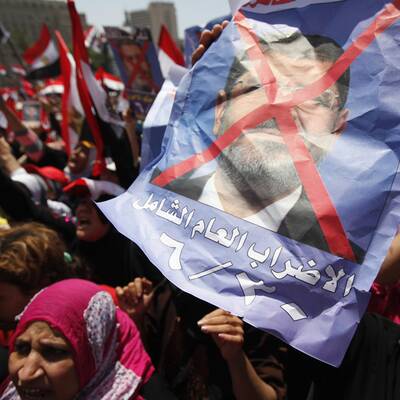 Demonstranten stürmten Zentrale von Muslimbruderschaft in Kairo