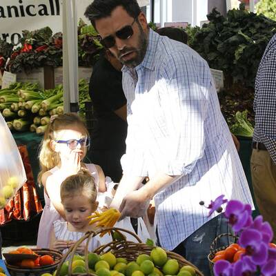 Ben Affleck und seine Violet und Seraphina besuchen den Bauern-Mark