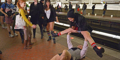 Nackt-Alarm in der U-Bahn