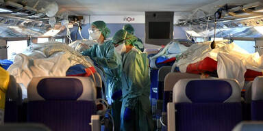 Coronavirus-Infizierte mit Sonderzug verlegt