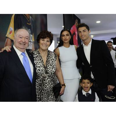 Cristiano Ronaldo nimmt Sohn zur Museums-Eröffnung mit
