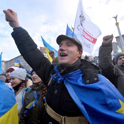 Polizisten hatten in der Nacht mindestens 165 Menschen verletzt