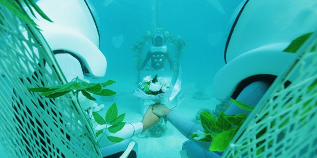 Unterwasser-Hochzeit