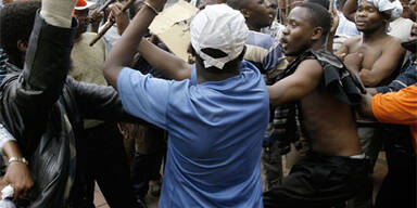 Streikende Taxler lähmen Johannesburg