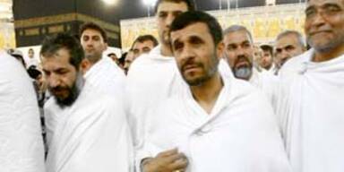 Ahmadinejad und 2 Mio. Gläubige begehen Hadsh
