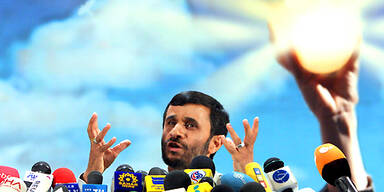 ahmadinejad7_ap