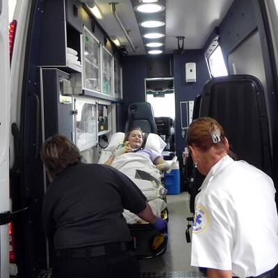 Aimee (24) kann Krankenhaus verlassen