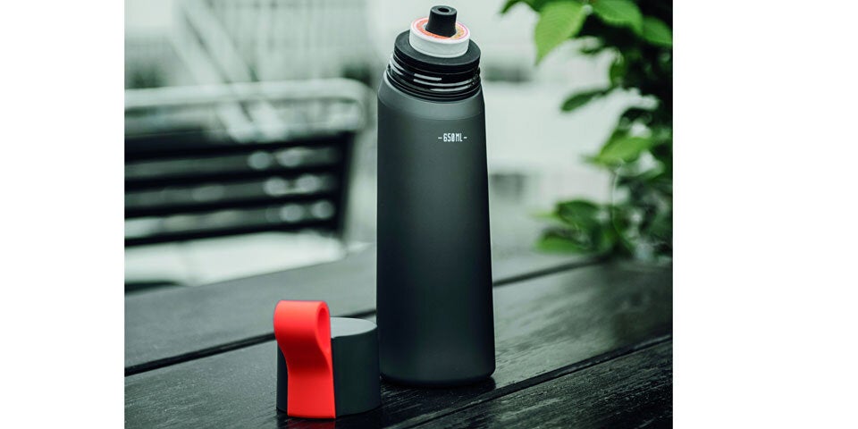 Trinkflasche verwandelt Wasser in Bier