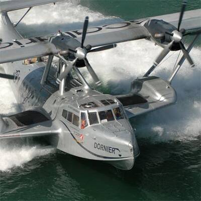 Flugzeuge und Promis am Wolfgangsee