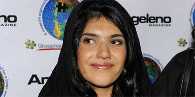 Hier zeigt Aisha ihr neues Gesicht