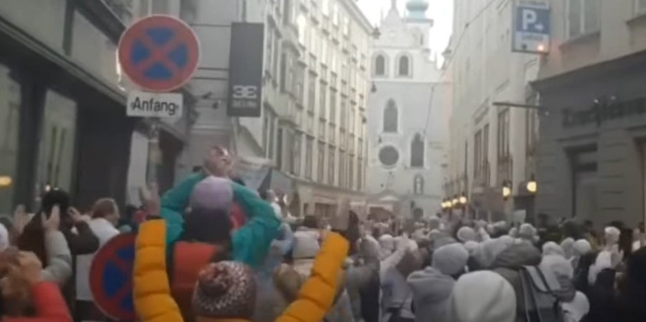 Illegale Corona-Demo legt Wiener City lahm