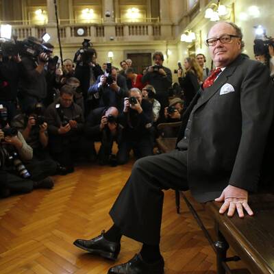  Alfons Mensdorff-Pouilly wird Geldwäsche vorgeworfen.