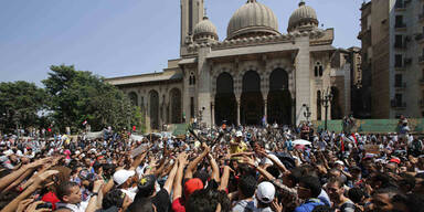 Polizei räumt gewaltsam Moschee in Kairo