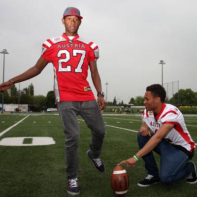 David Alaba beim American Football