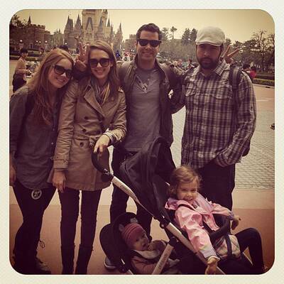 Jessica Alba mit Mann und Kindern in Tokyo